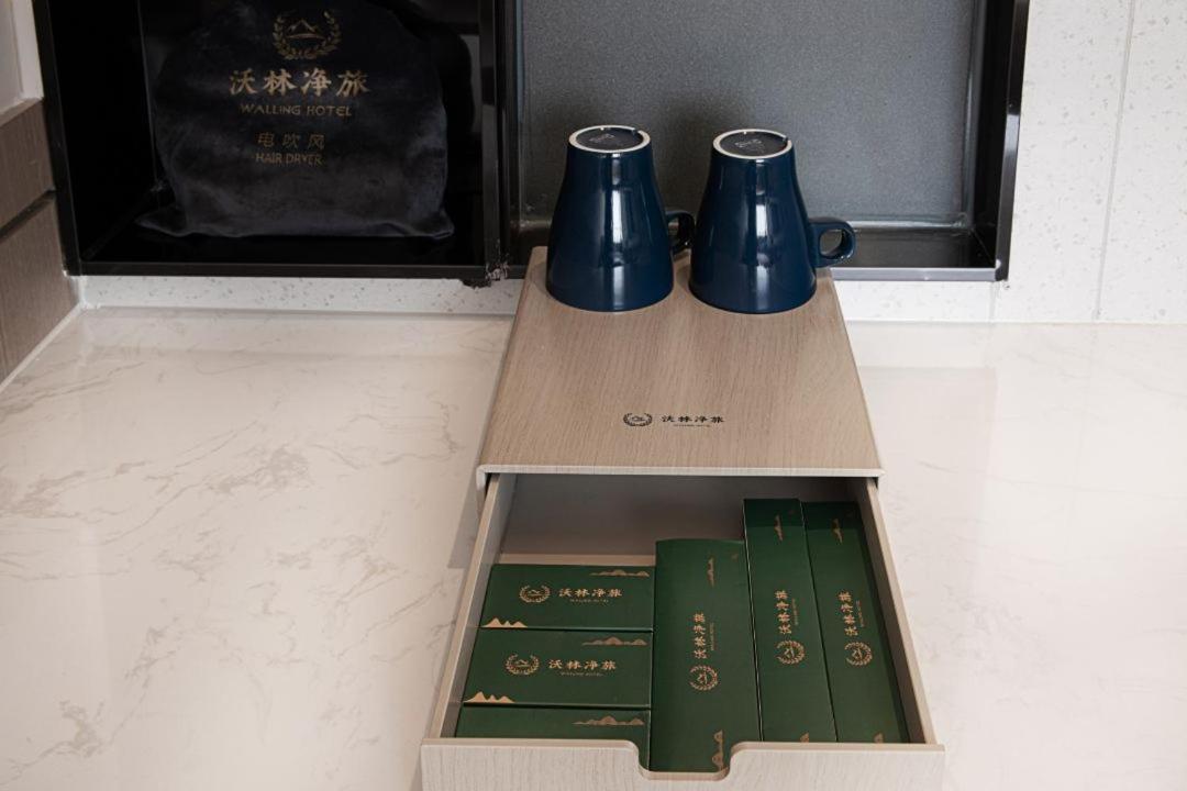 Walling Hotel - Chongqing Jiefangbei Hongyadong エクステリア 写真